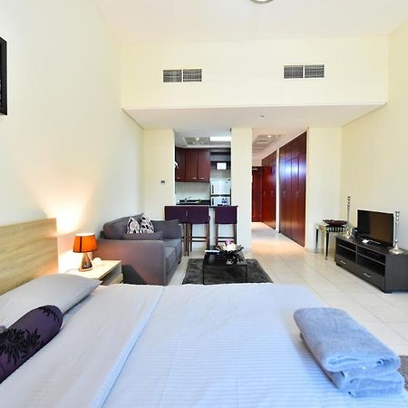 Luxury Escapes - Spacious Fully Furnished Studio Apt - Next To Metro, 5 Mins From Mall - Med46 Dubai Luaran gambar