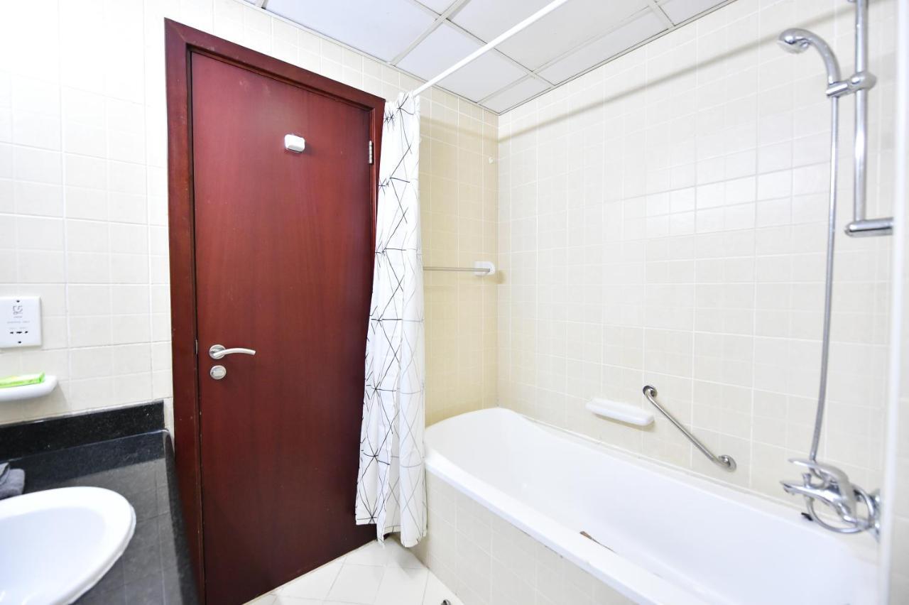 Luxury Escapes - Spacious Fully Furnished Studio Apt - Next To Metro, 5 Mins From Mall - Med46 Dubai Luaran gambar