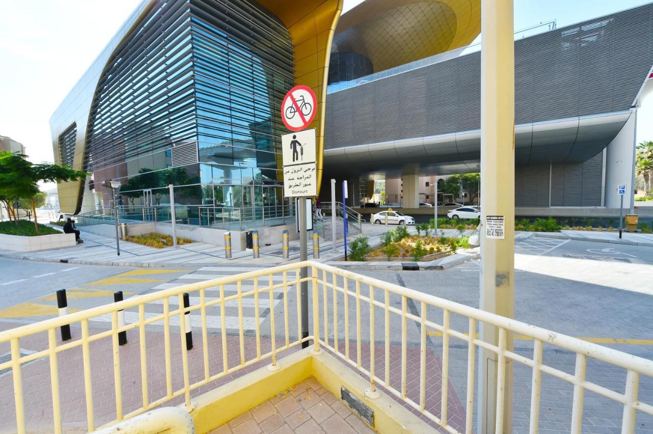 Luxury Escapes - Spacious Fully Furnished Studio Apt - Next To Metro, 5 Mins From Mall - Med46 Dubai Luaran gambar